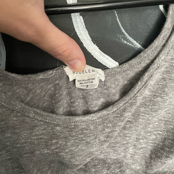 Bluelemon Off the Shoulder T-Shirt - Picture 2 of 3